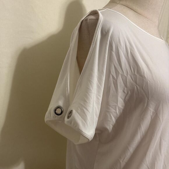 short sleeve blouse top - Picture 2 of 4
